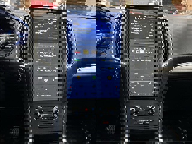 Certified 2022 Ford Edge Titanium image 8