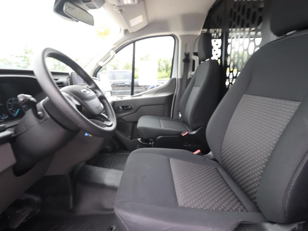 Certified 2025 Ford Transit 250 Low Roof w/ Exterior Upgrade Package RWD image 2
