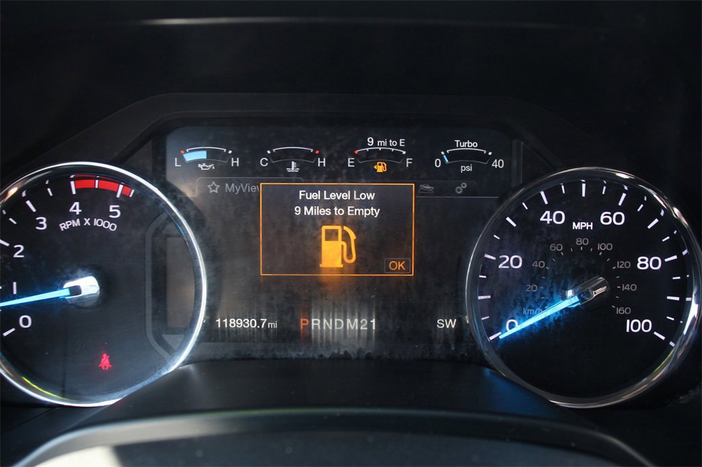 Certified 2017 Ford F250 Lariat w/ Chrome Package image 31