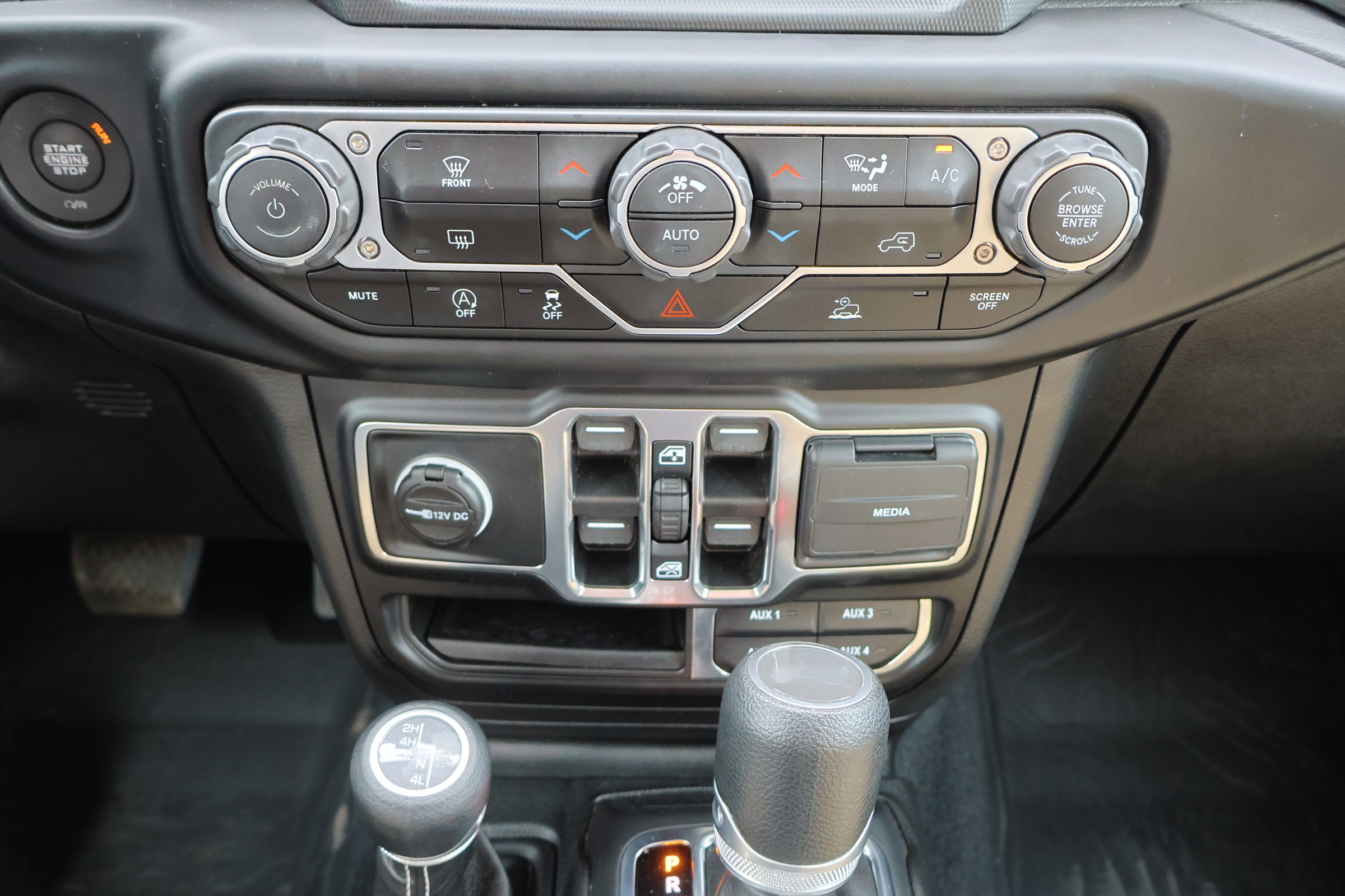 Used 2023 Jeep Wrangler Sahara w/ LED Lighting Group image 24