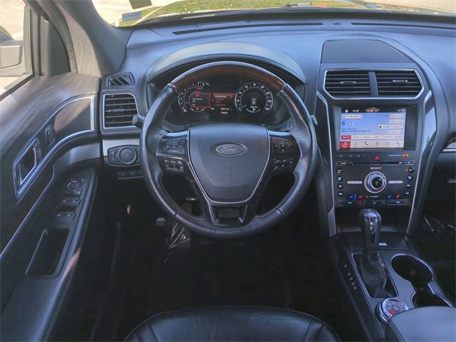 Certified 2018 Ford Explorer Platinum image 16