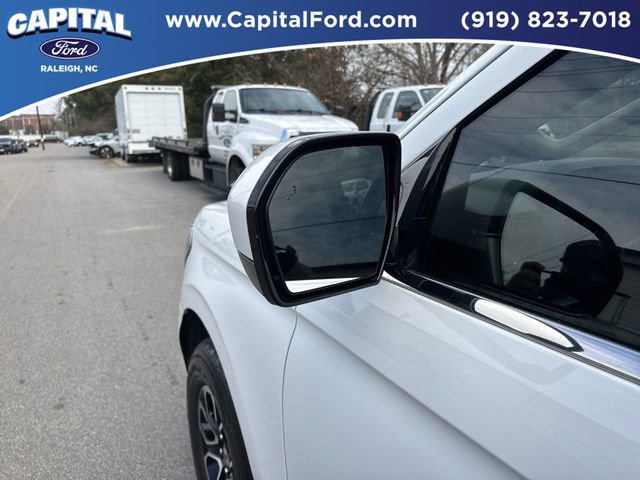 Certified 2024 Ford Expedition XLT image 12