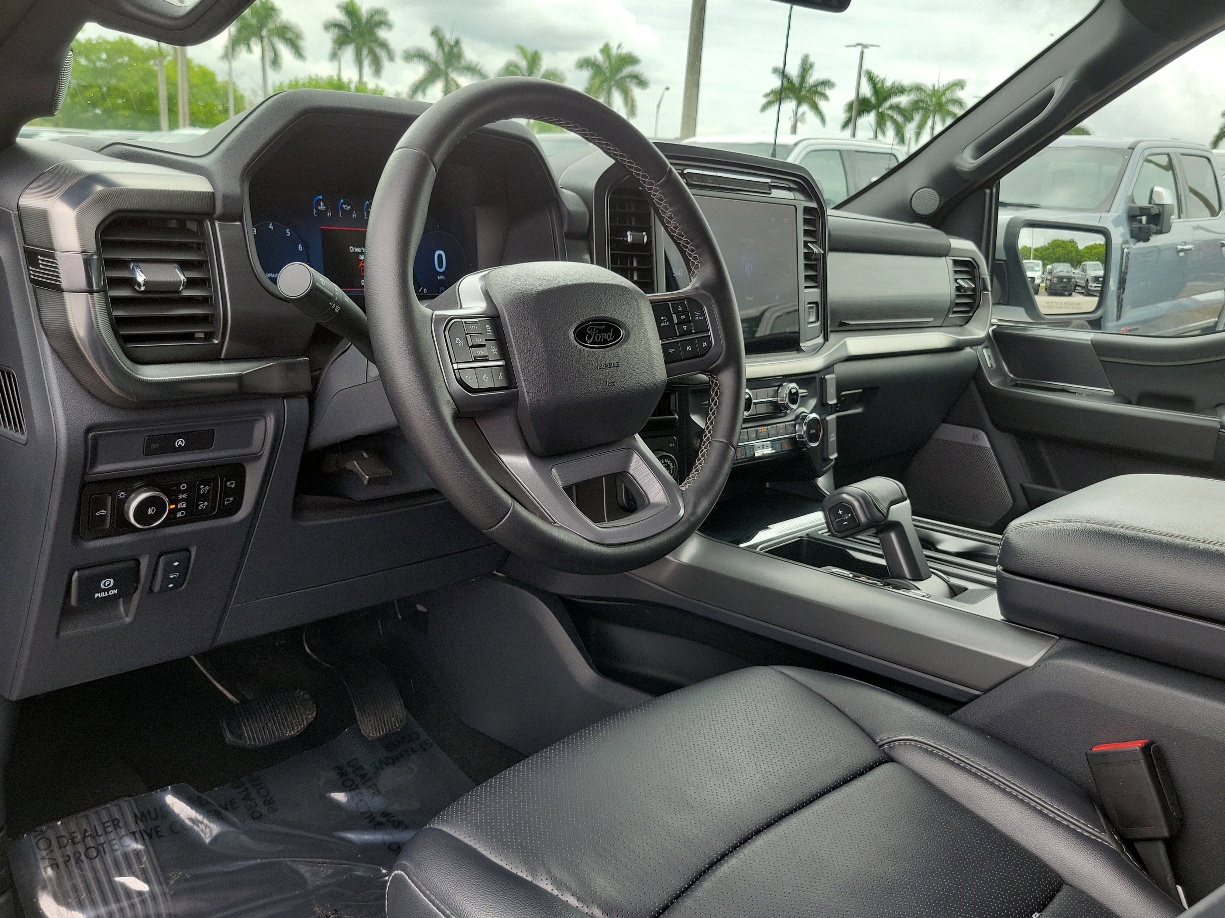 Certified 2025 Ford F150 Lariat w/ FX4 Off-Road Package AWD/4WD image 9