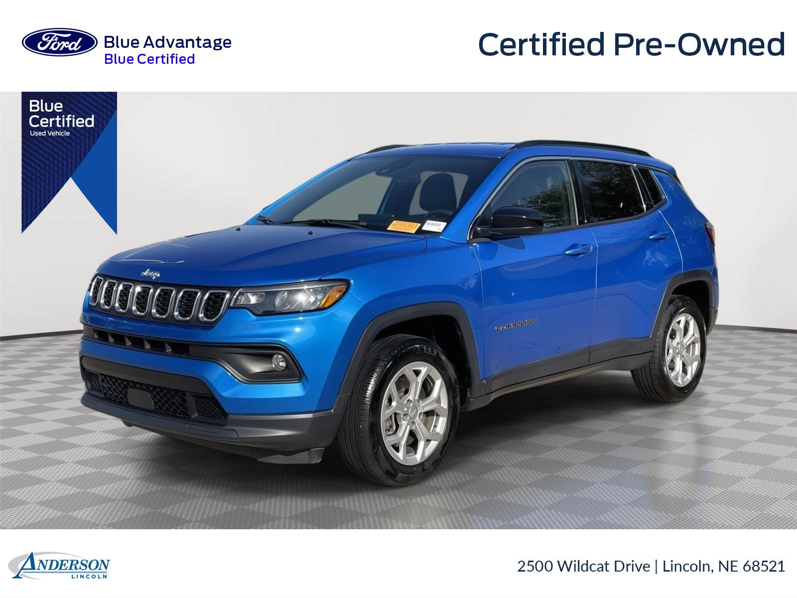 Used 2024 Jeep Compass Latitude AWD/4WD image 1