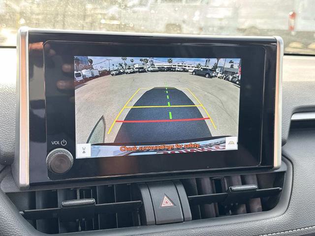 Used 2024 Toyota RAV4 LE AWD/4WD image 31