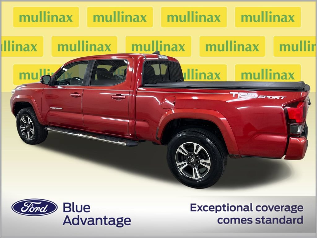 Used 2018 Toyota Tacoma TRD Sport RWD image 11
