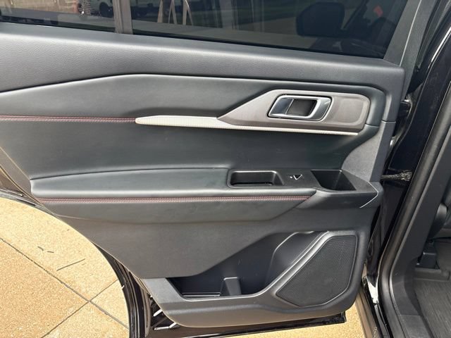 Certified 2025 Ford Explorer ST-Line AWD/4WD image 17