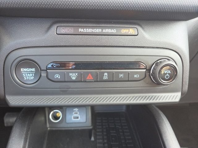 Certified 2025 Ford Bronco Sport Outer Banks w/ Outer Banks Tech Package+ AWD/4WD image 33