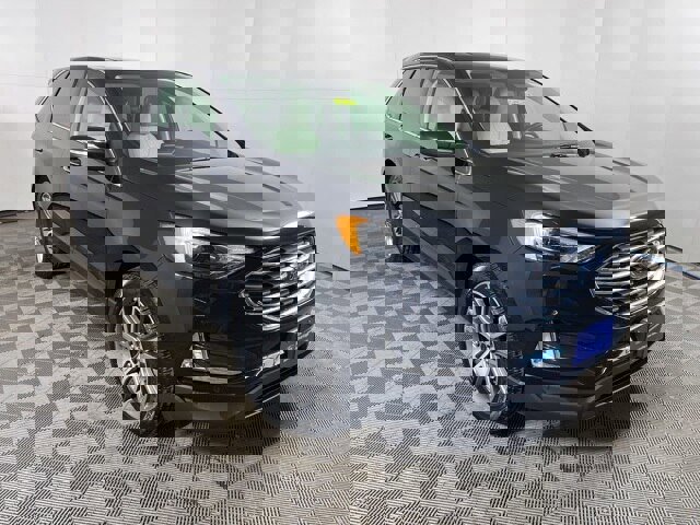 Certified 2023 Ford Edge Titanium w/ Class II Trailer Tow Package image 6