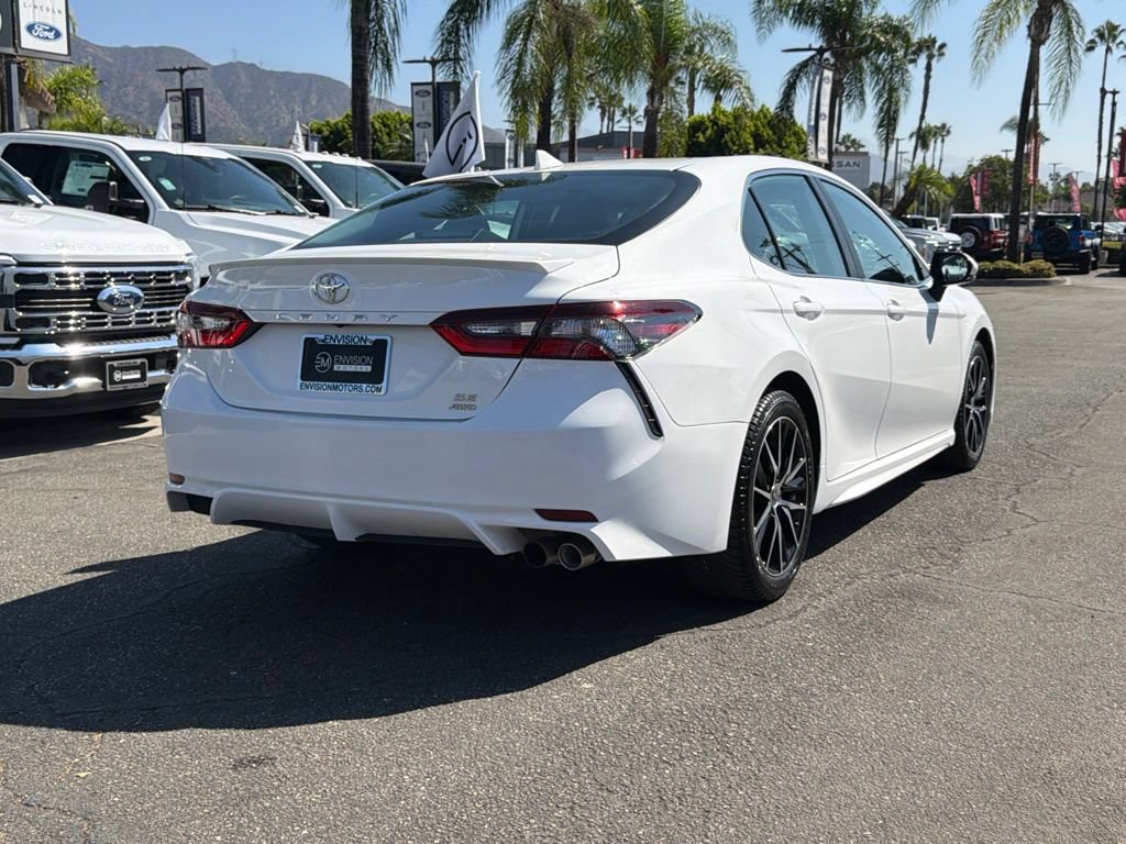 Used 2024 Toyota Camry SE AWD/4WD image 12