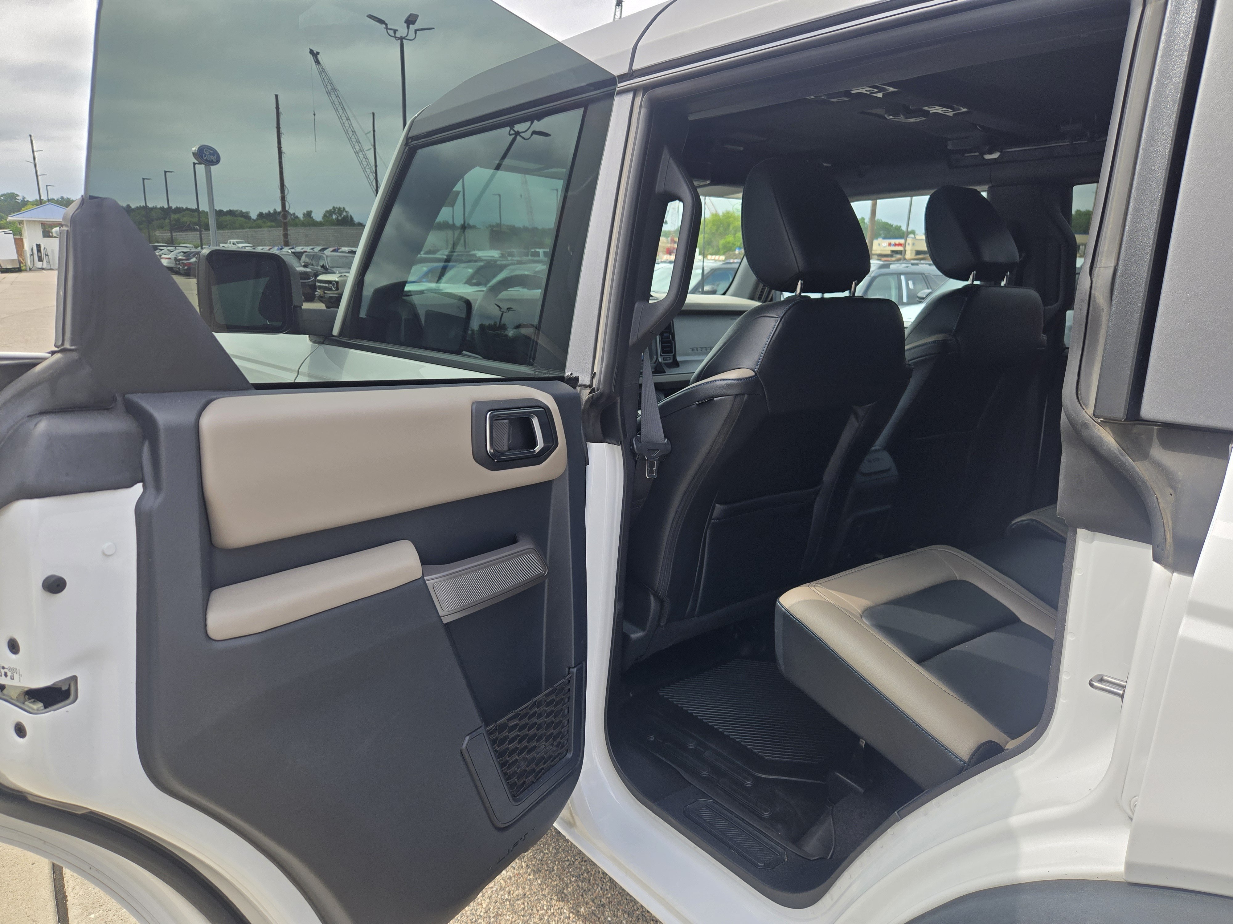 Certified 2023 Ford Bronco Wildtrak AWD/4WD image 12