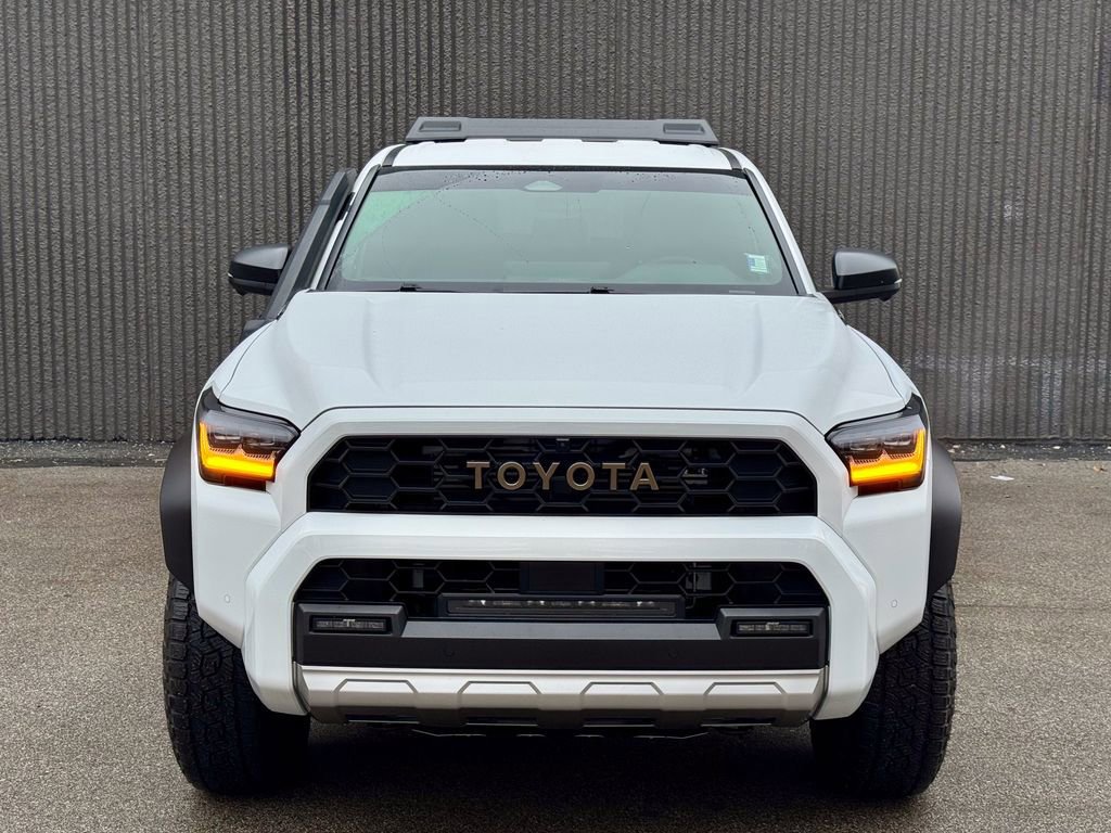 Used 2025 Toyota 4Runner Trailhunter image 7