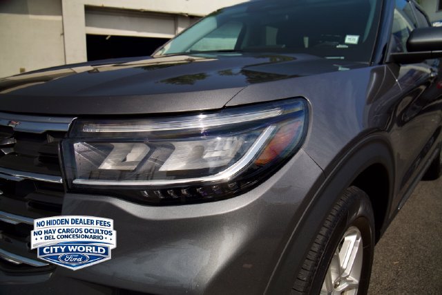 Certified 2025 Ford Explorer Active AWD/4WD image 10