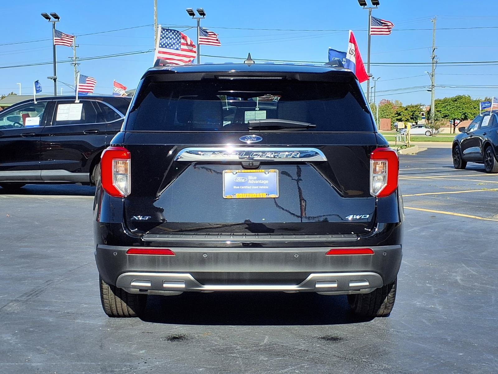 Certified 2023 Ford Explorer XLT w/ Equipment Group 202A AWD/4WD image 23