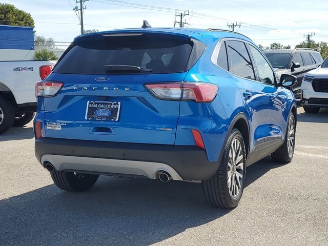 Certified 2020 Ford Escape Titanium image 4