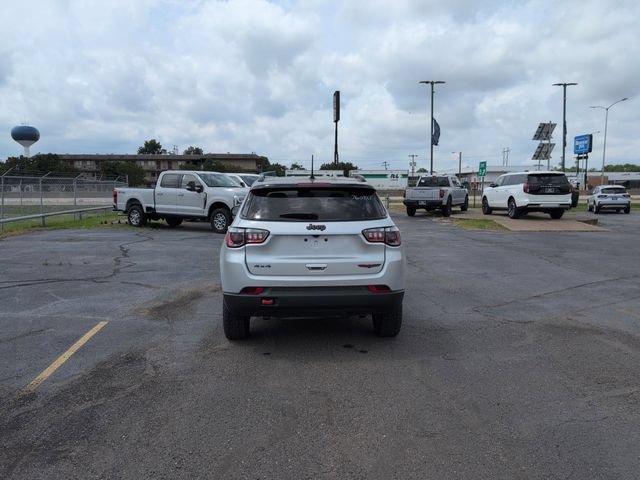 Used 2025 Jeep Compass Trailhawk AWD/4WD image 6