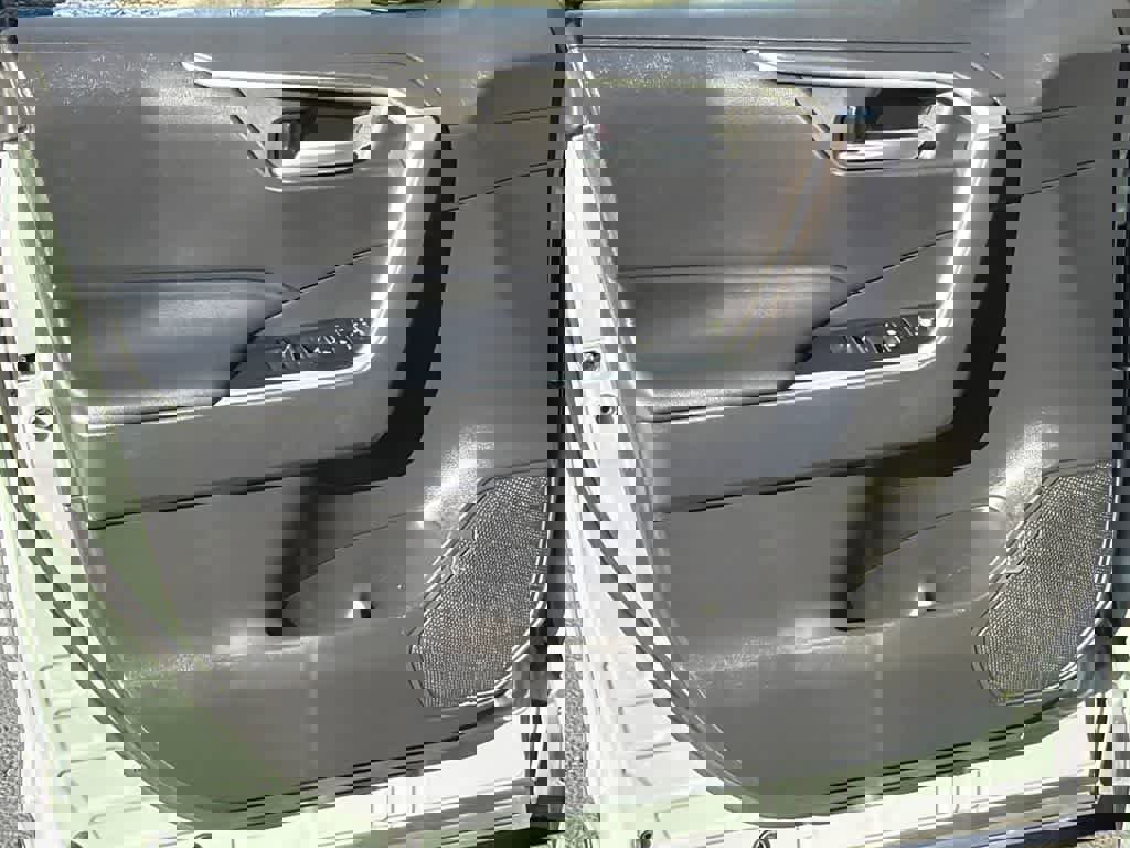 Used 2023 Toyota RAV4 XLE image 11