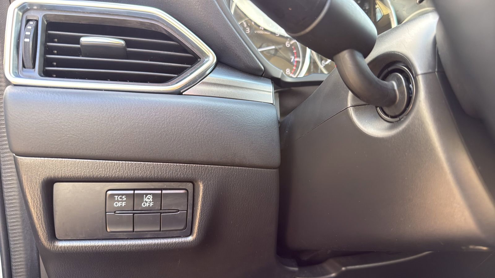 Used 2019 MAZDA CX-5 Touring FWD image 17