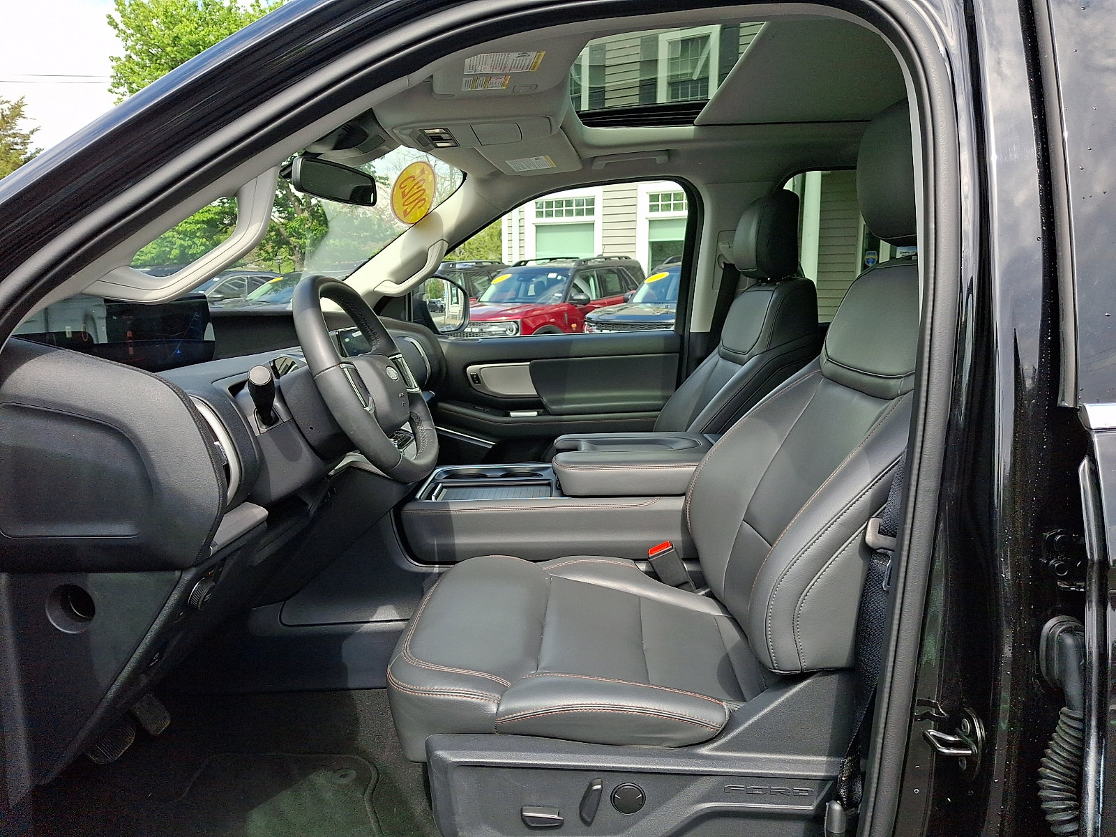 Certified 2025 Ford Expedition Active AWD/4WD image 15