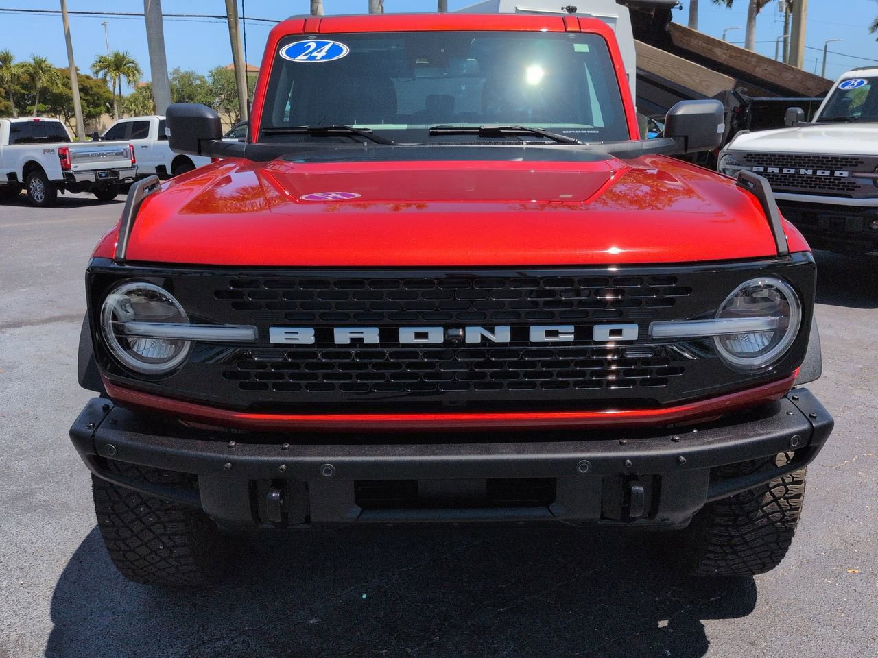 Certified 2024 Ford Bronco Wildtrak AWD/4WD image 7