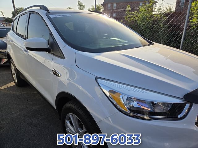 Certified 2018 Ford Escape SE w/ SE Sync 3 Package FWD image 7