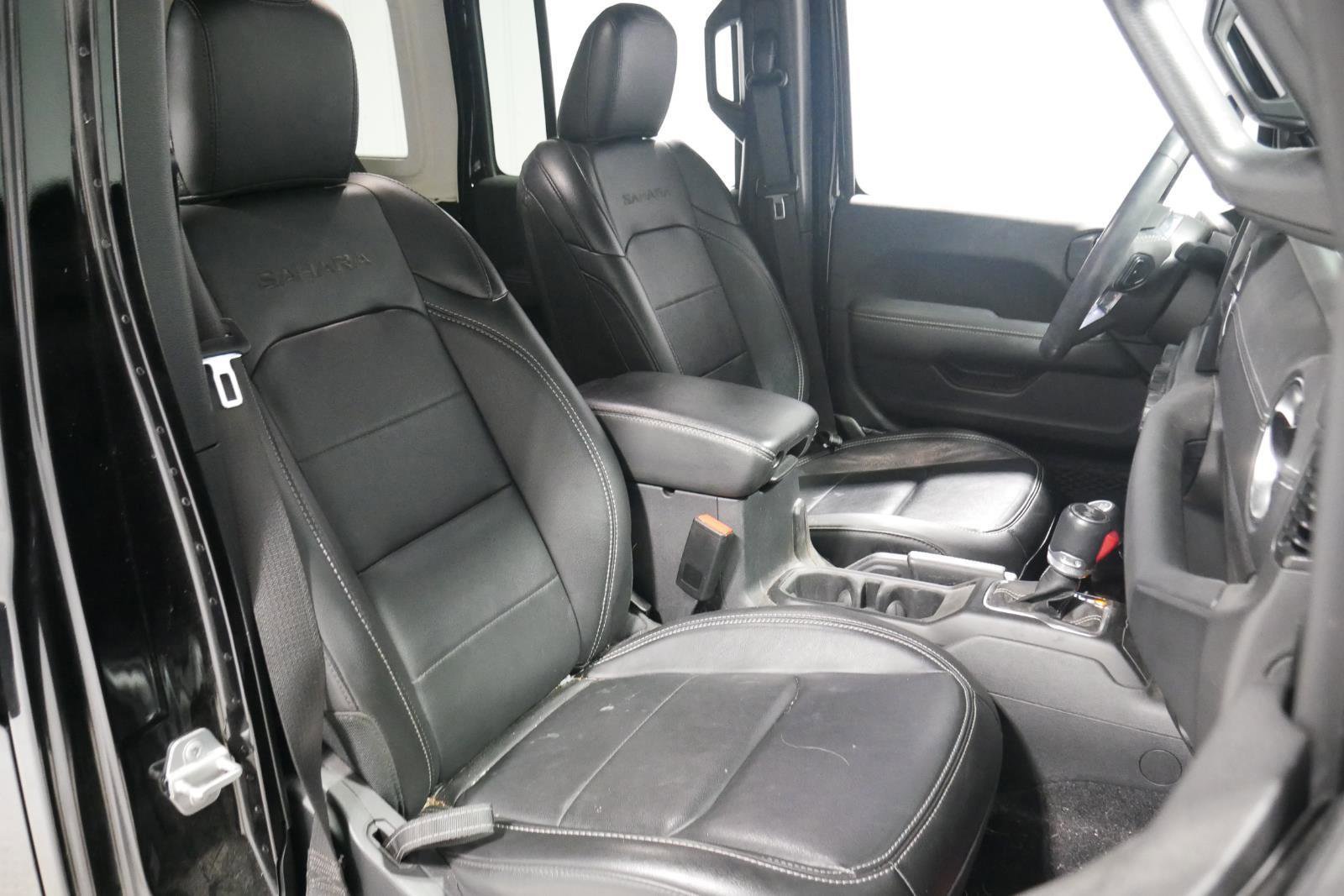 Used 2023 Jeep Wrangler Sahara w/ Cold Weather Group image 15