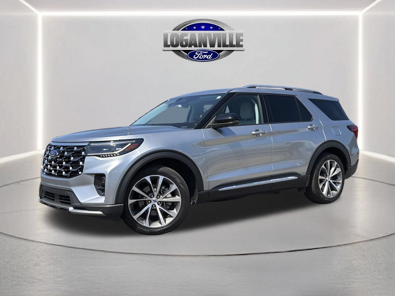 Certified 2025 Ford Explorer Platinum w/ Ultimate Package RWD image 1