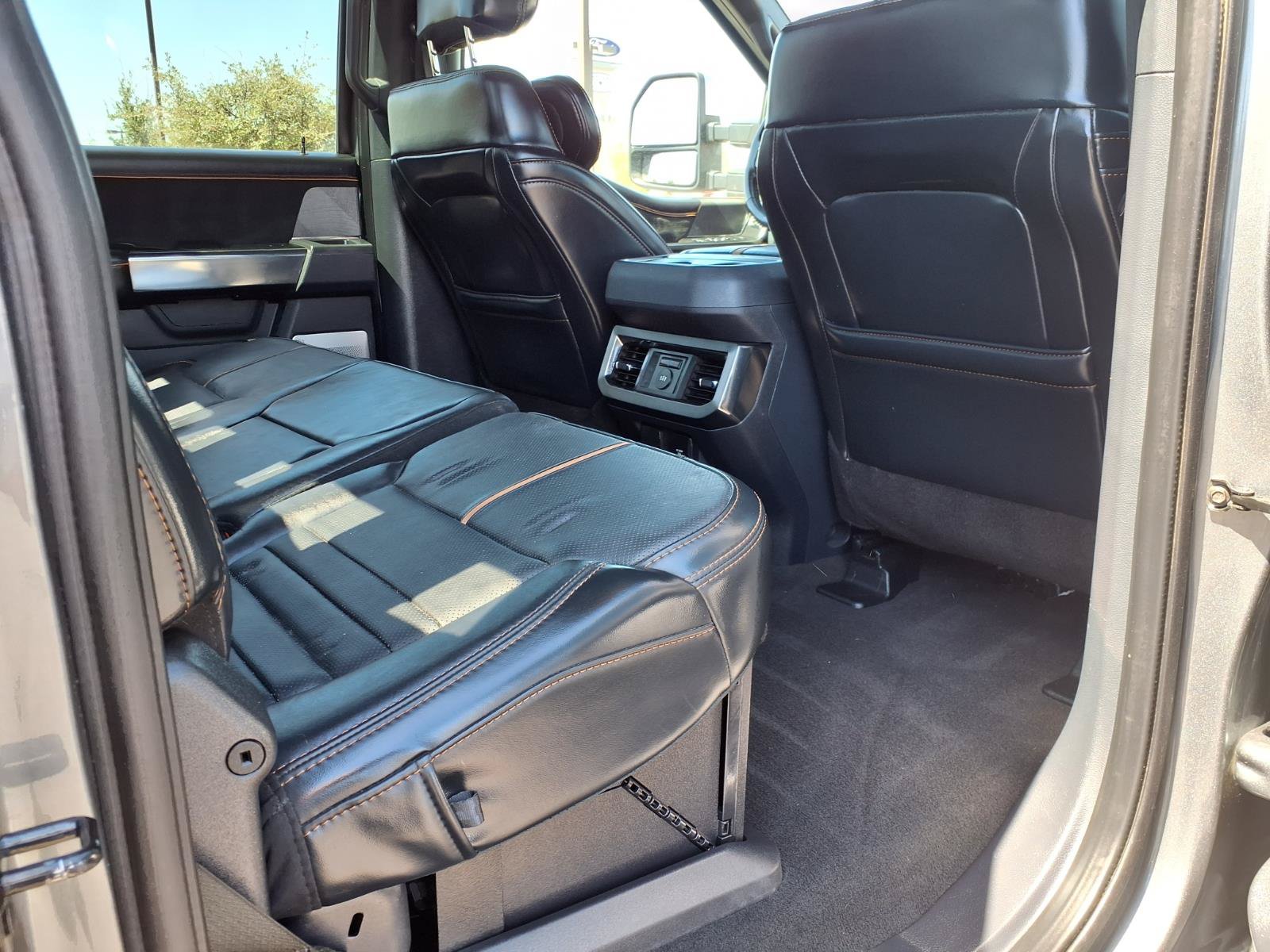 Certified 2024 Ford F350 Platinum w/ FX4 Off-Road Package AWD/4WD image 13