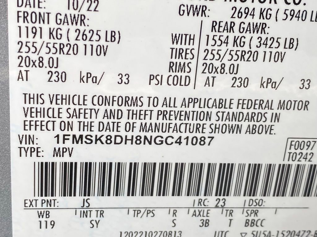 Certified 2022 Ford Explorer XLT w/ Equipment Group 202A AWD/4WD image 32