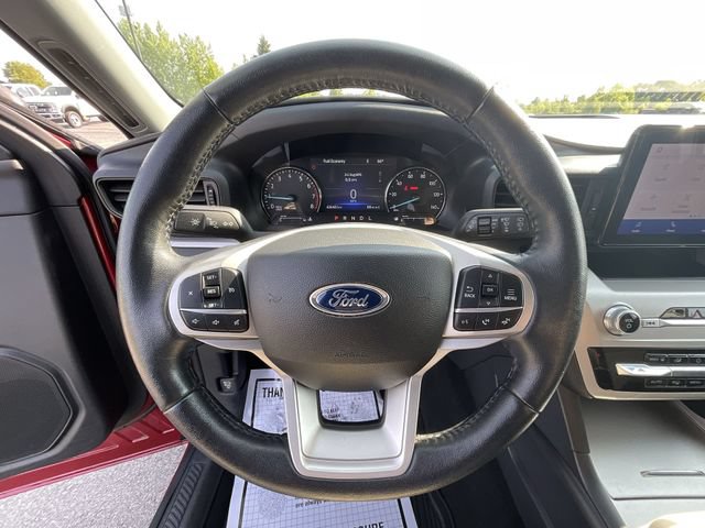 Certified 2022 Ford Explorer XLT w/ Class IV Trailer Tow Package AWD/4WD image 15