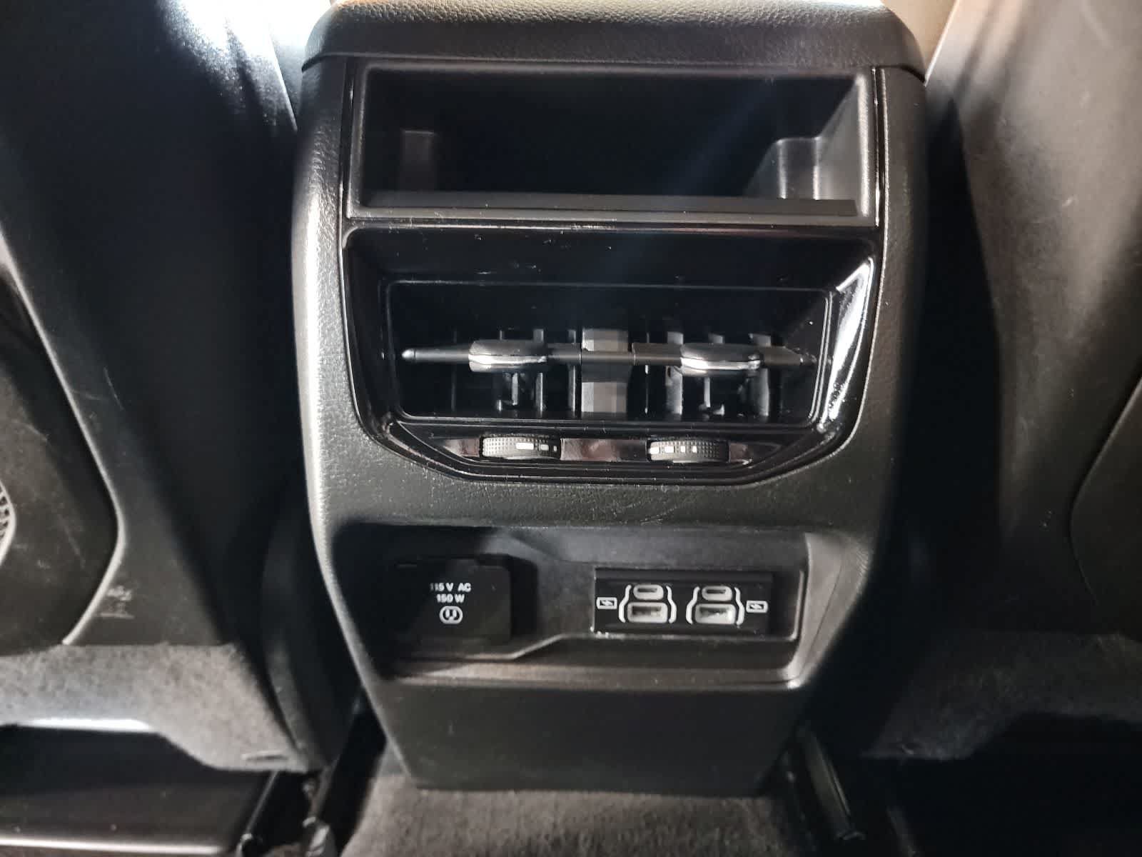 Used 2023 Jeep Grand Cherokee Altitude AWD/4WD image 28