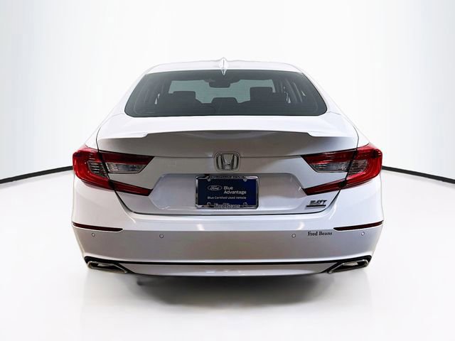 Used 2020 Honda Accord Touring image 4
