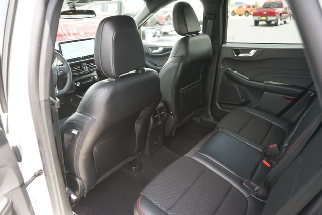 Certified 2025 Ford Escape ST-Line w/ Tech Pack #1 FWD image 11