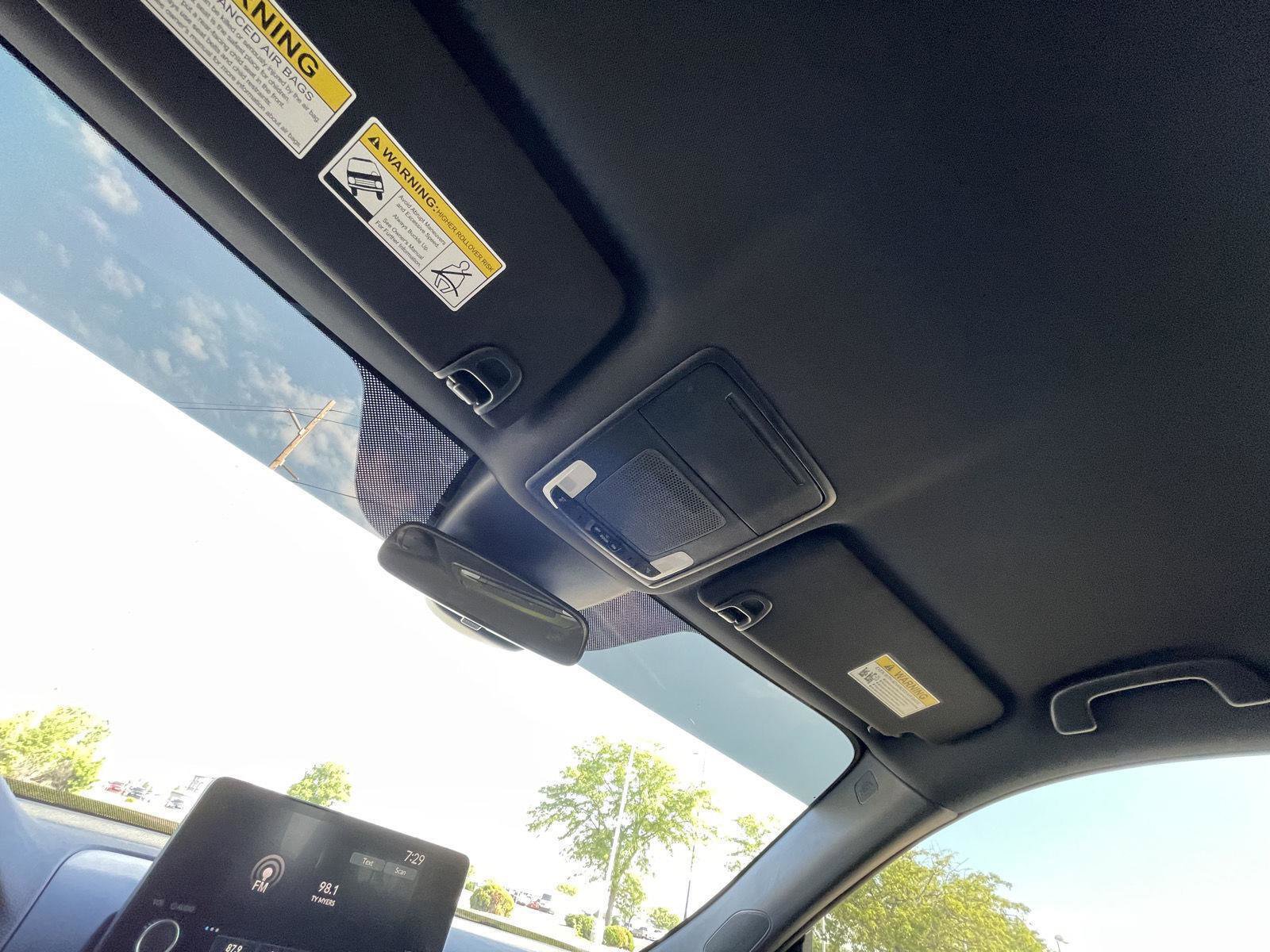 Used 2025 Honda Pilot Sport image 22