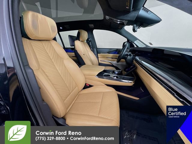 Used 2025 Cadillac Escalade IQ Luxury 2 image 38