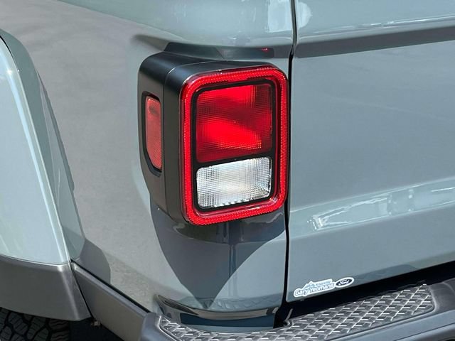 Used 2025 Jeep Gladiator Sport AWD/4WD image 10