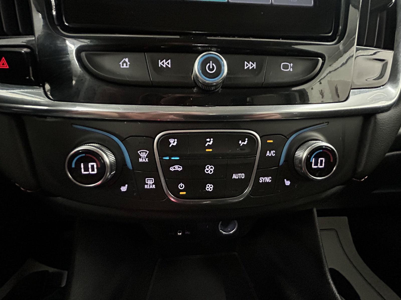 Used 2019 Chevrolet Traverse LT FWD image 5