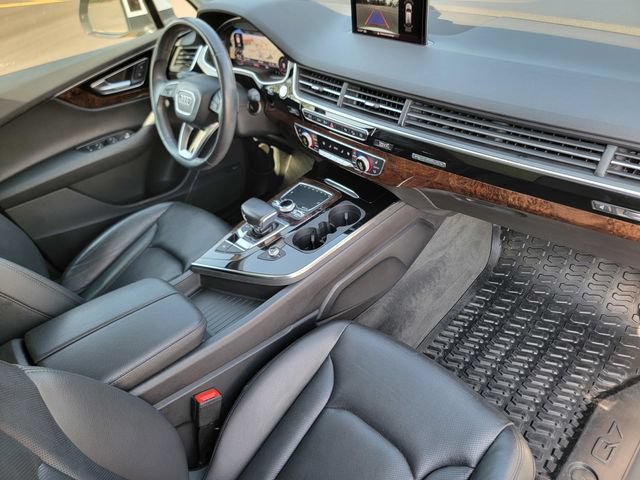 Used 2018 Audi Q7 3.0T Prestige w/ Prestige Package AWD/4WD image 25