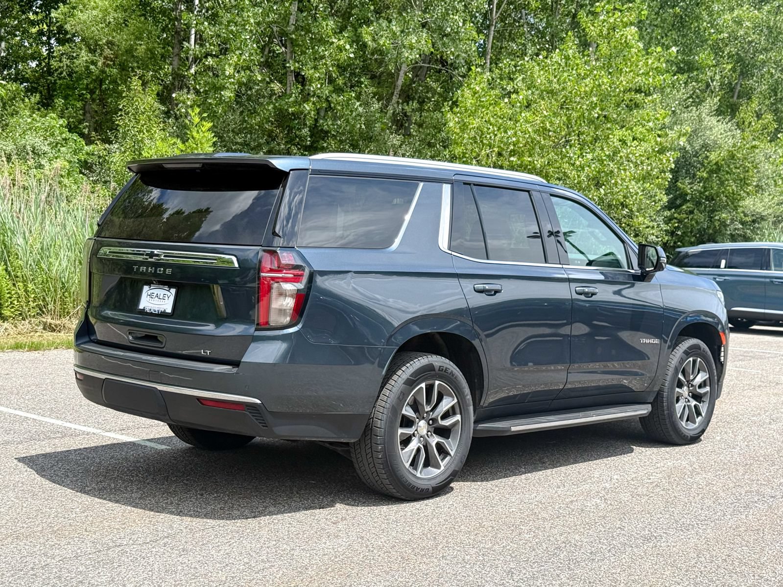 Used 2021 Chevrolet Tahoe LT w/ LT Signature Package AWD/4WD image 6
