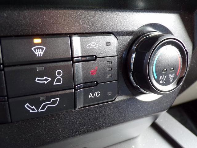 Certified 2019 Ford F150 XLT w/ Equipment Group 302A Luxury image 25