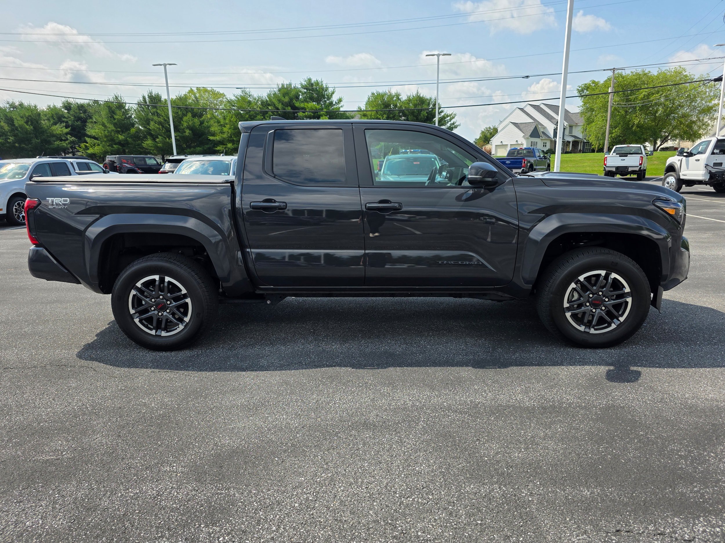 Used 2024 Toyota Tacoma TRD Sport w/ TRD Sport Upgrade Package AWD/4WD image 6