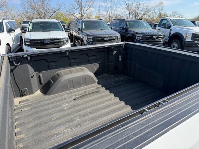 Used 2022 Chevrolet Silverado 1500 LT w/ Safety Package image 6