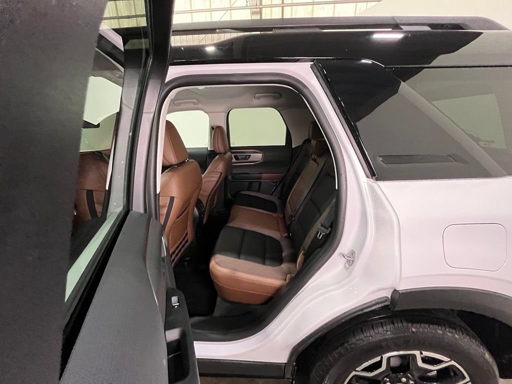 Certified 2025 Ford Bronco Sport Outer Banks w/ Outer Banks Tech Package+ AWD/4WD image 19
