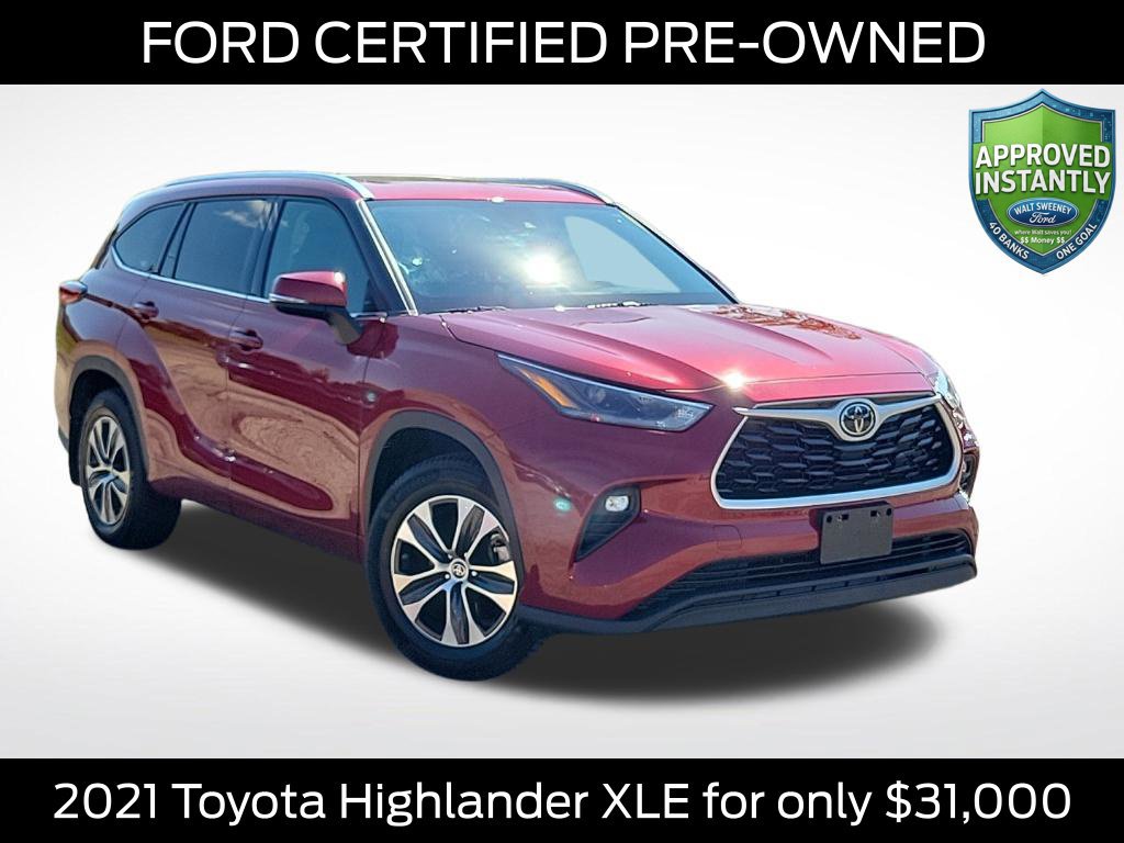 Used 2021 Toyota Highlander XLE AWD/4WD image 1