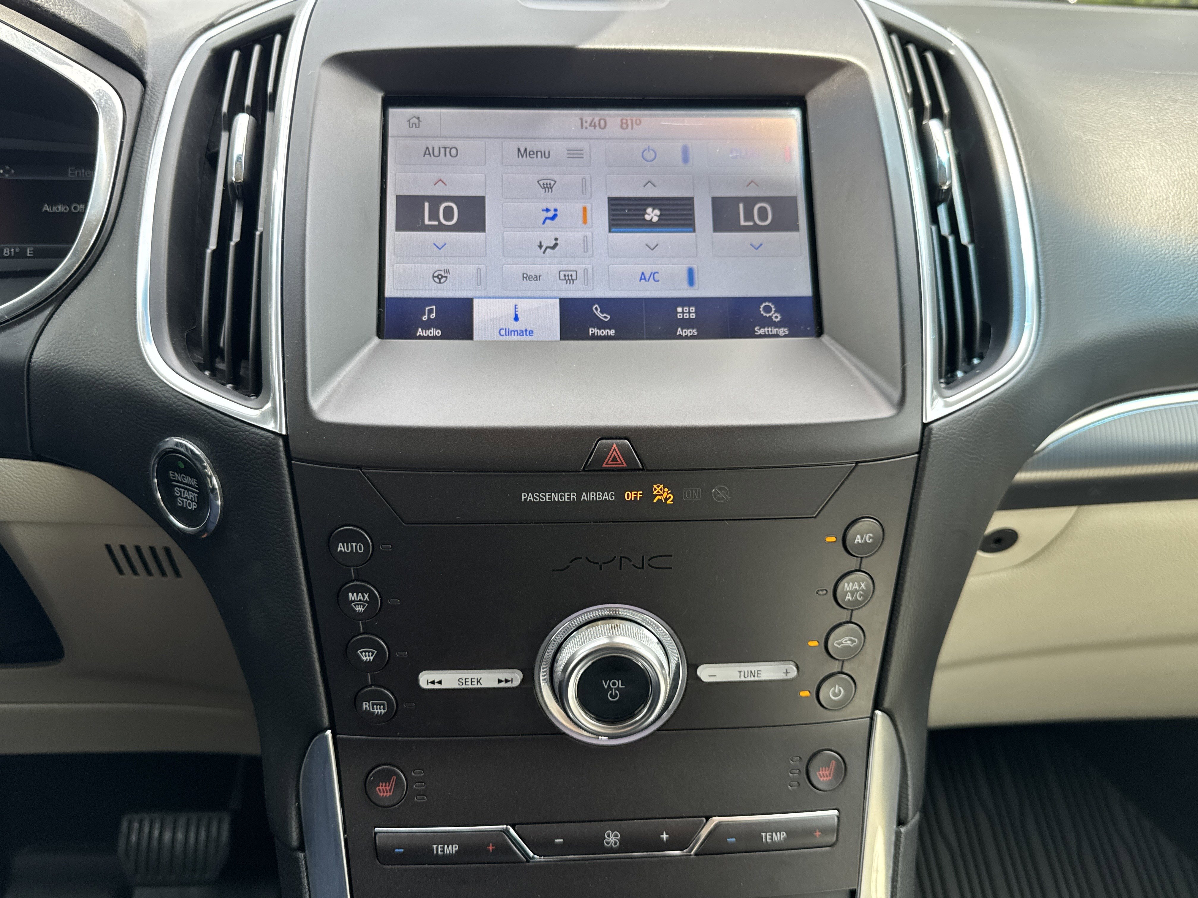 Certified 2020 Ford Edge Titanium w/ Cold Weather Package AWD/4WD image 20