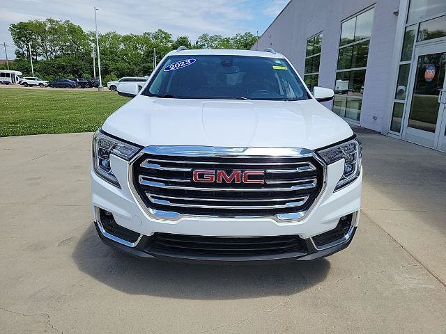 Used 2023 GMC Terrain SLT FWD image 3