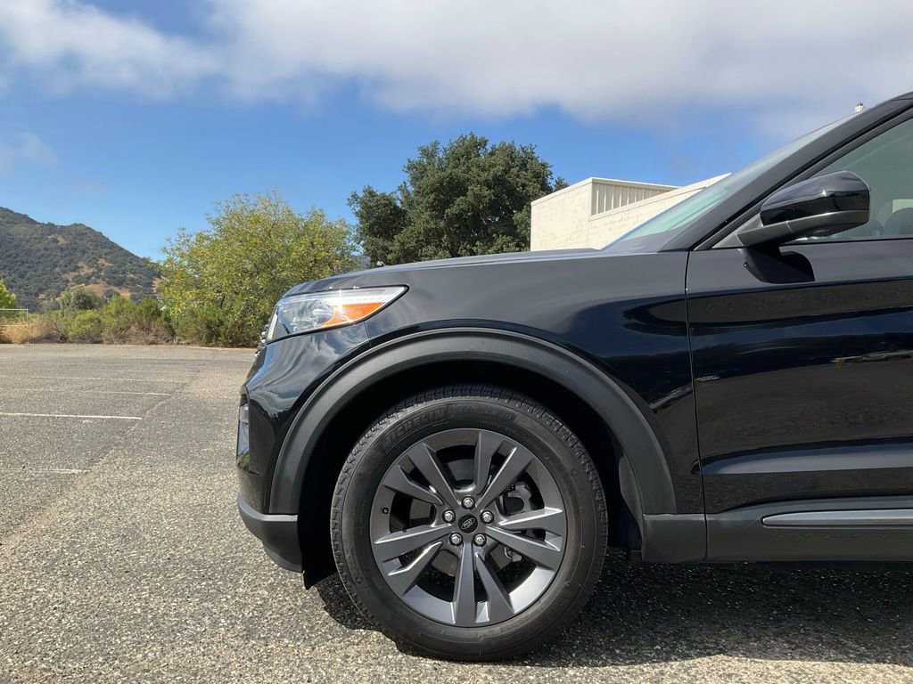 Certified 2024 Ford Explorer XLT w/ Equipment Group 202A image 10