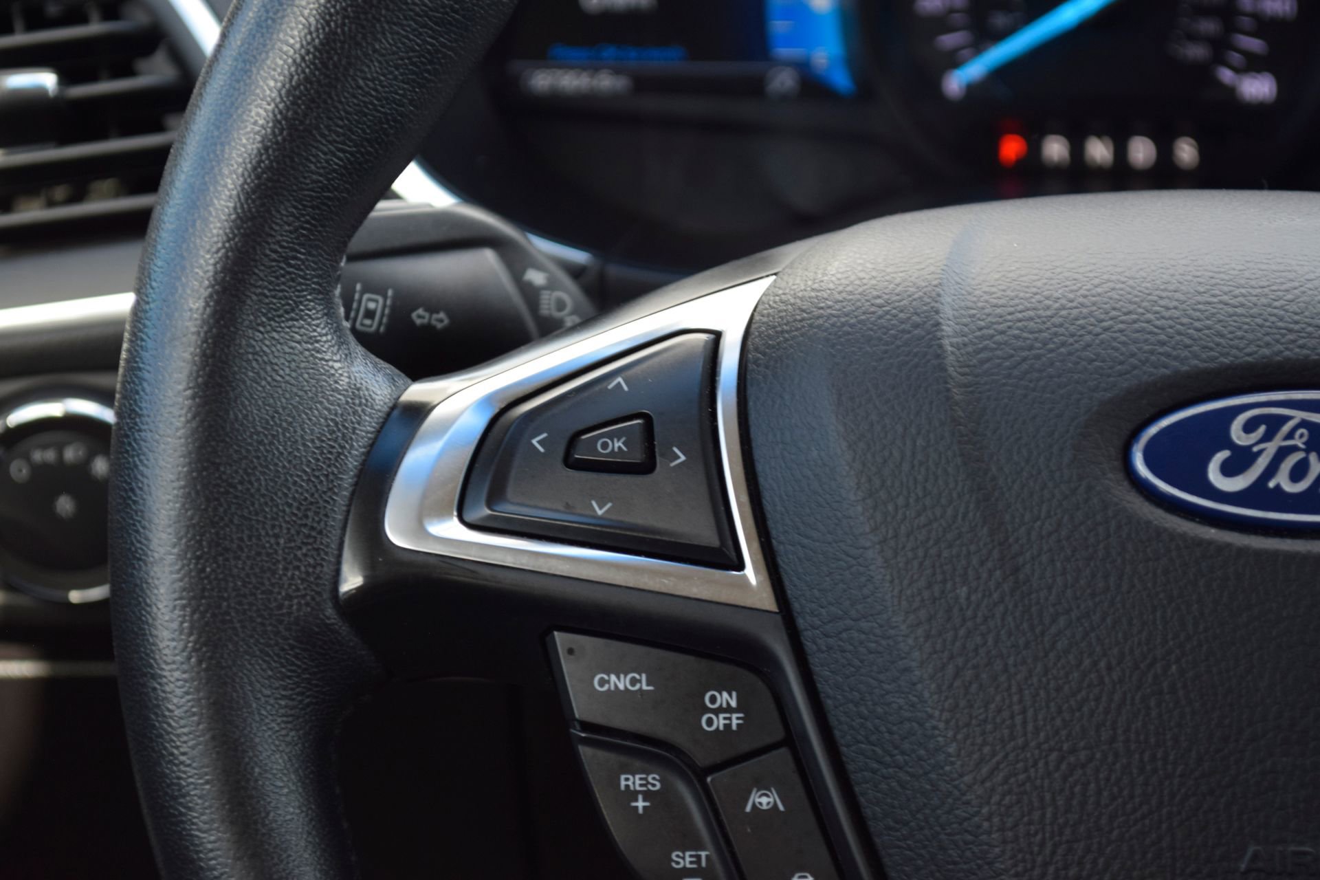 Certified 2020 Ford Edge Titanium image 9