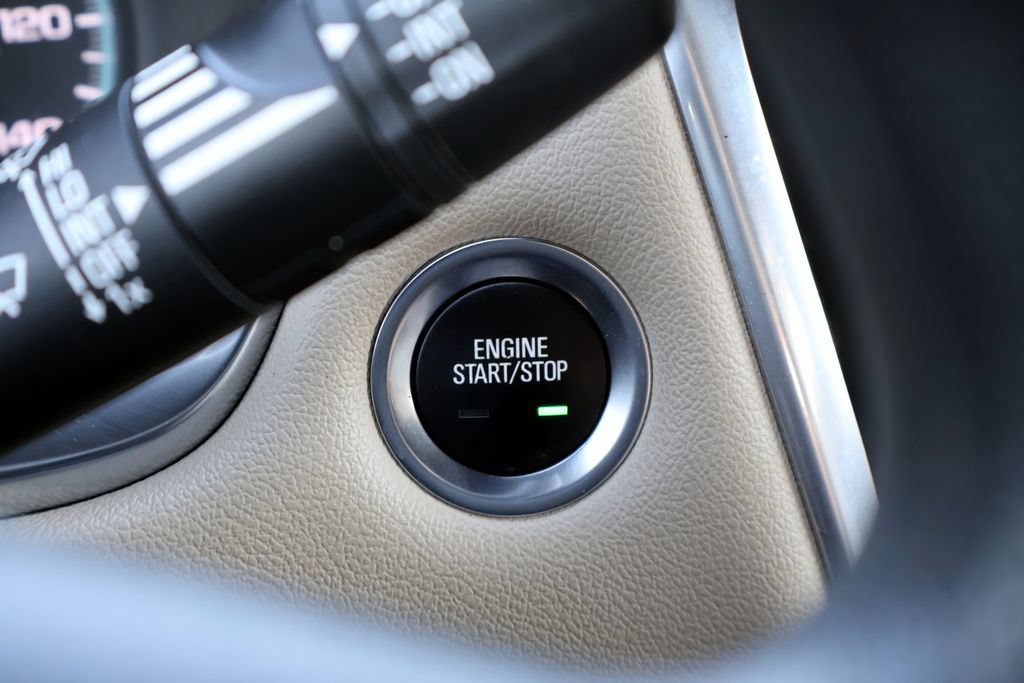 Used 2022 Chevrolet Traverse LS AWD/4WD image 8