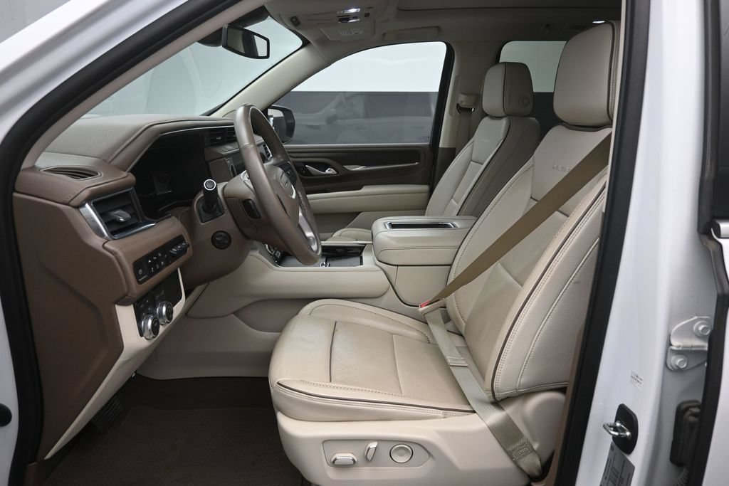 Used 2022 GMC Yukon XL Denali AWD/4WD image 18